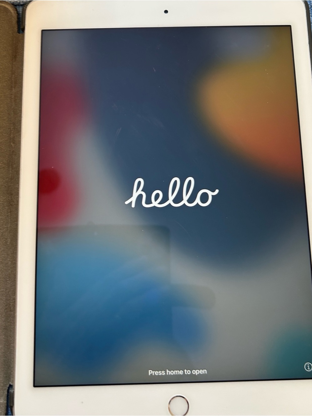 Apple iPad Air 2 White Frame, Silver back. 64 Gg